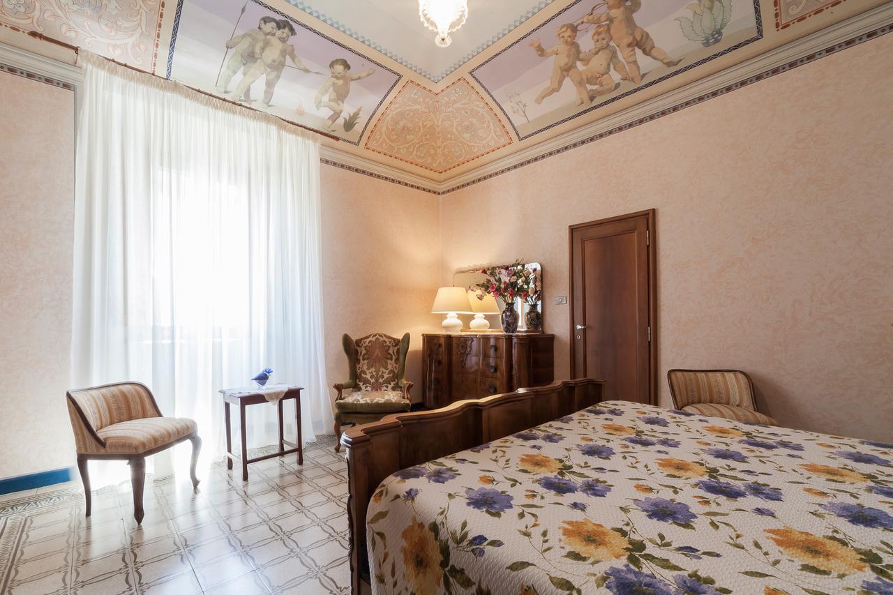 Villa Bengodi Фонтебланда Экстерьер фото